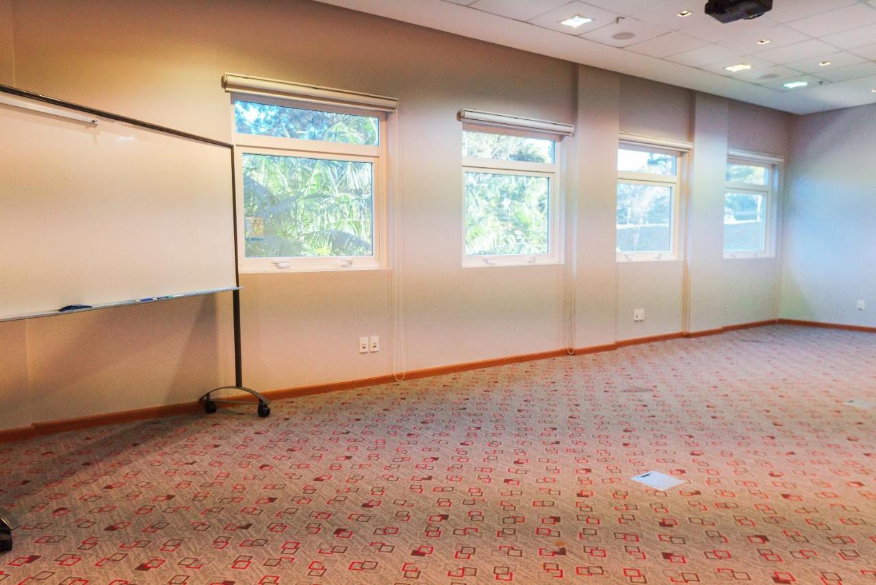Ibis Novo Hamburgo Hotel Bagian luar foto