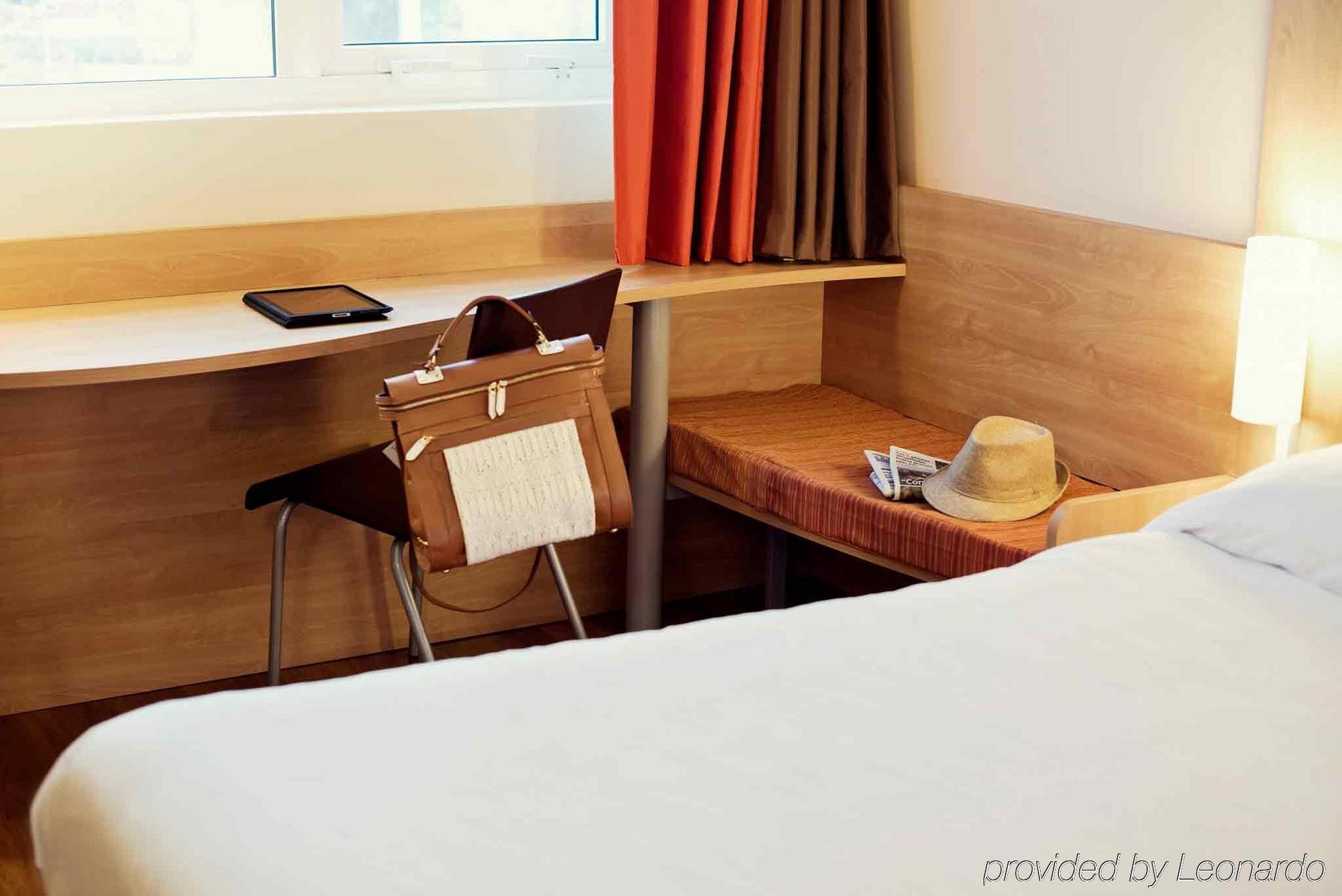 Ibis Novo Hamburgo Hotel Bagian luar foto